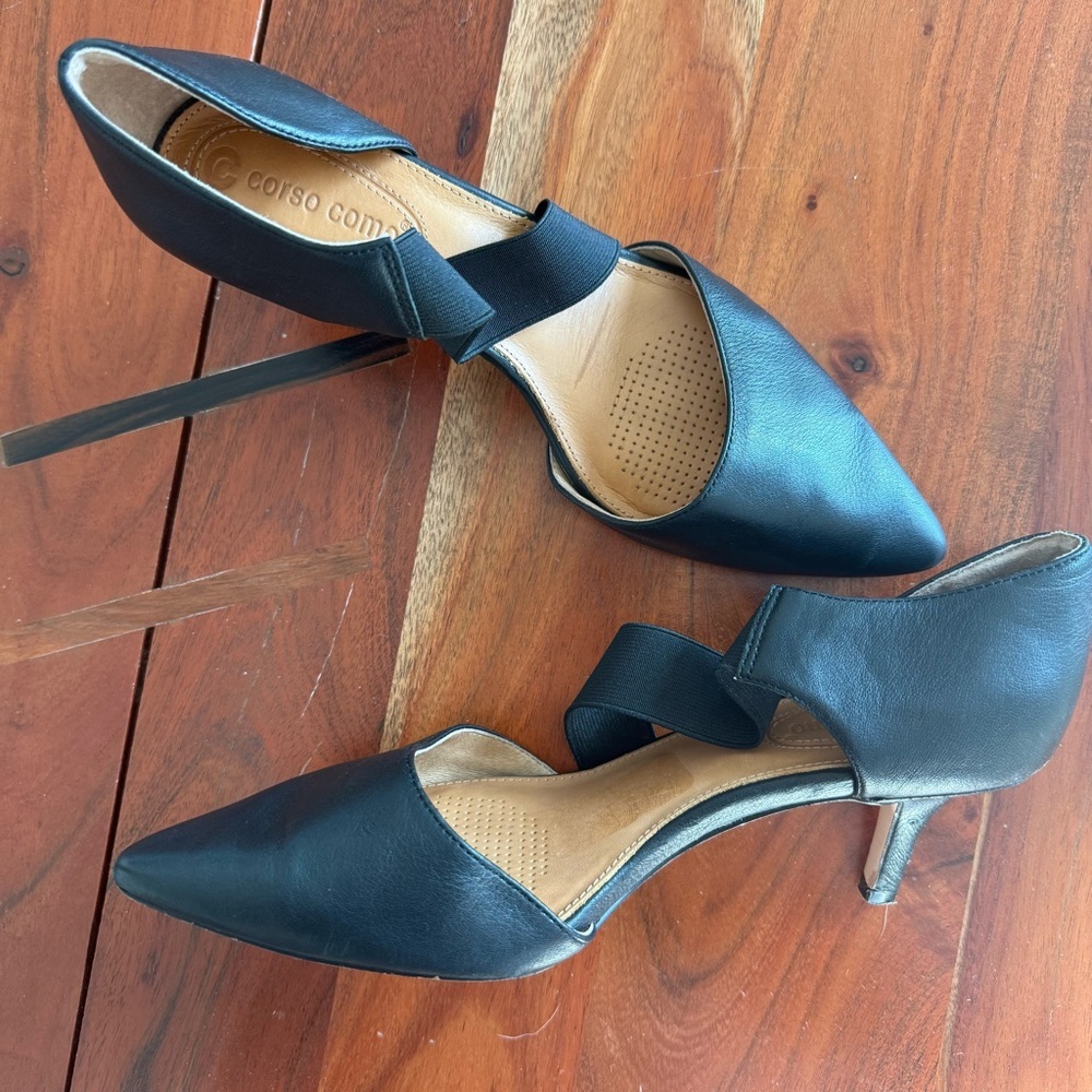 Corso Como Black Pointed Heels with Elastic Strap - Picture 5 of 11